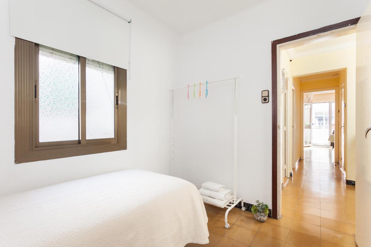 Apartamento Con Encanto, Luminoso Y Tranquilo Apartment L'Hospitalet de Llobregat Exterior photo